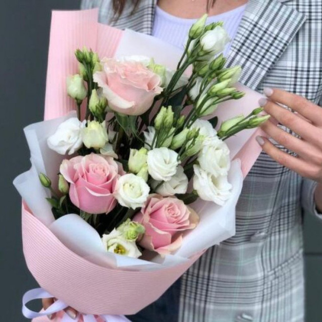 Букет цветов "Неженка" Букет цветов "Неженка"